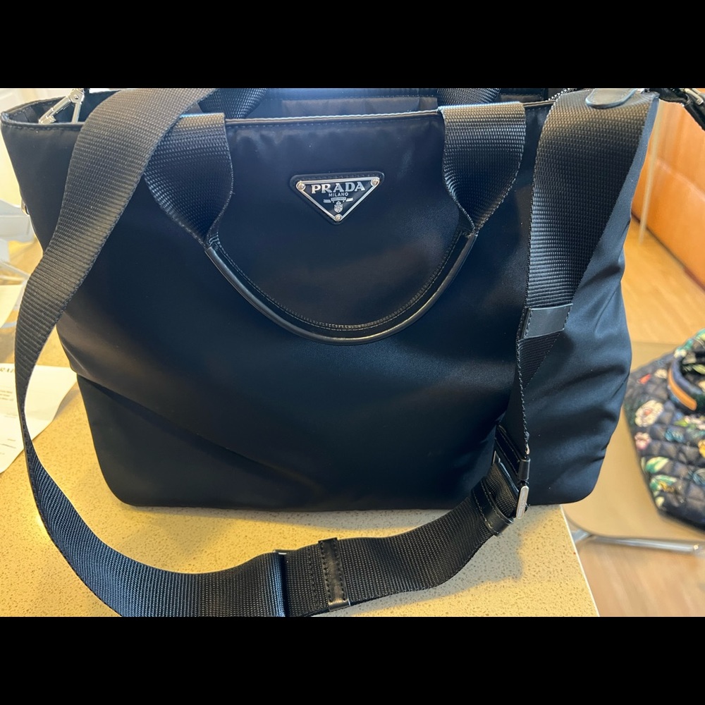 Grab it fast! Brand New - one month! Black Prada Shopping In Tessuto Vela Nero!